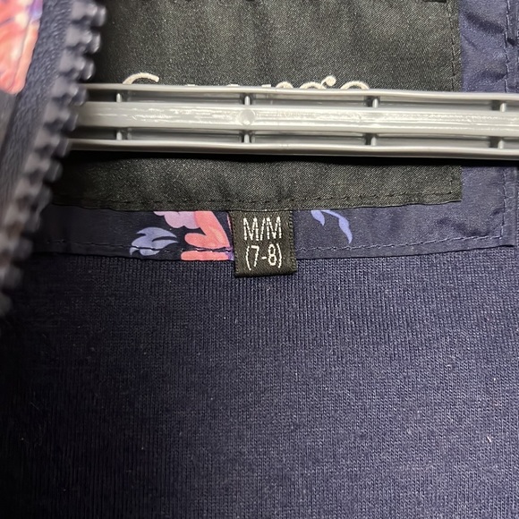 Girls jacket size 7-8 - Picture 2 of 3